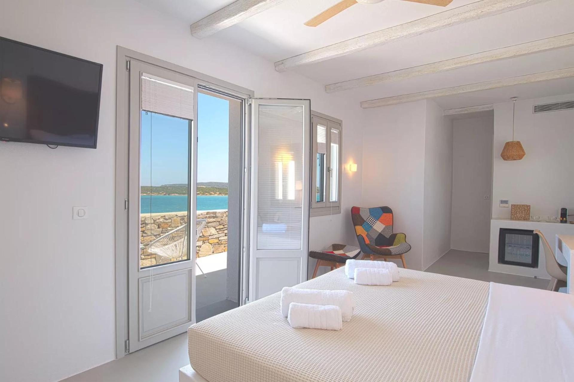 Paros Comfy Suites 纳乌萨 外观 照片