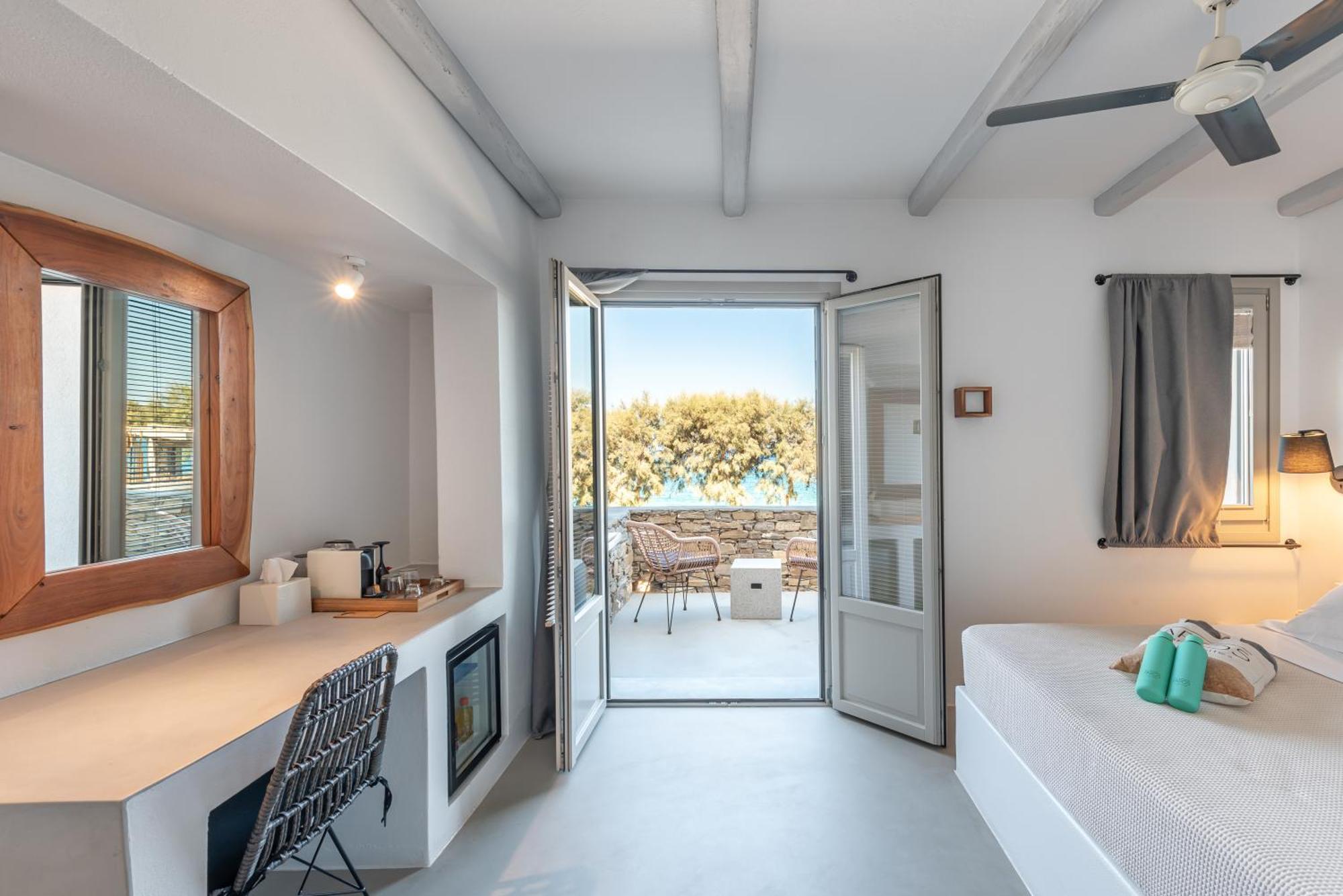 Paros Comfy Suites 纳乌萨 外观 照片